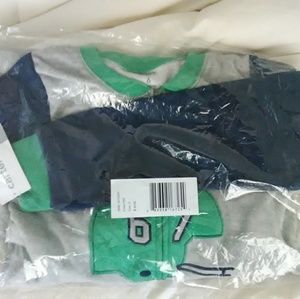 NEW Carters Footed pjs